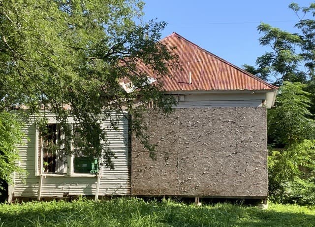 Home for sale at 127 Fredonia St in San Antonio, TX — photo 3