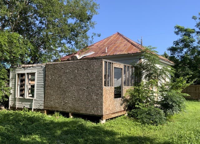Home for sale at 127 Fredonia St in San Antonio, TX — photo 4