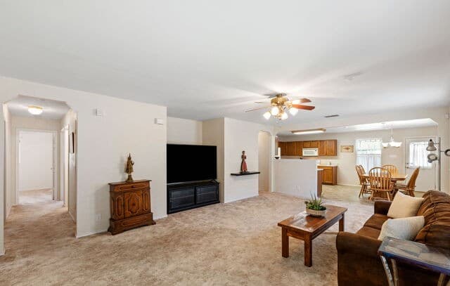 Home for sale at 220 Jordan Place in Boerne, TX — photo 4