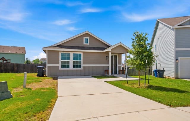 Home for sale at 926 Manero Pass in San Antonio, TX — photo 1