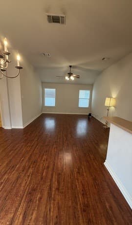 Home for sale at 609 Meadow Arbor Ln in Universal City, TX — photo 2