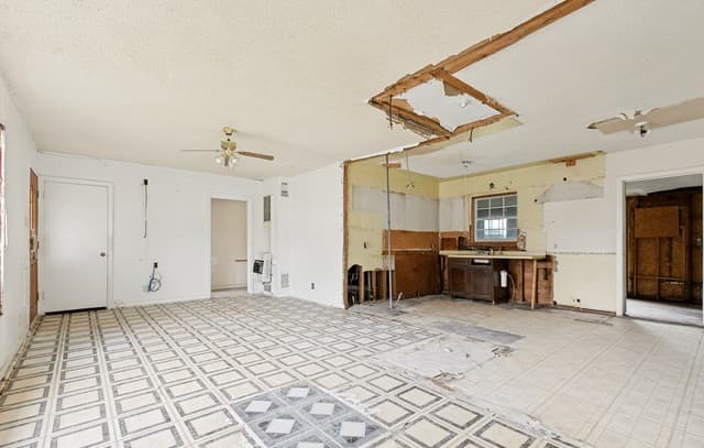 Home for sale at 518 Hillwood in San Antonio, TX — photo 3