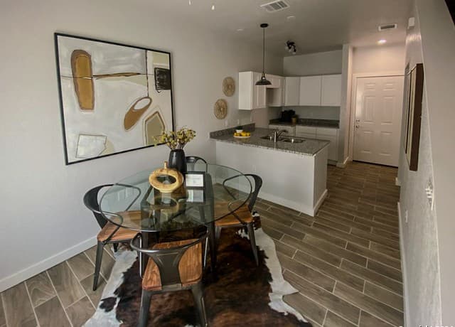 2-bedroom rental at 143 Lucas St Unit 201 in San Antonio, TX — photo 2