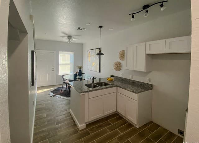 2-bedroom rental at 143 Lucas St Unit 201 in San Antonio, TX — photo 3