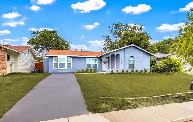 Home for sale at 4843 Tennyson in San Antonio, TX — photo 2