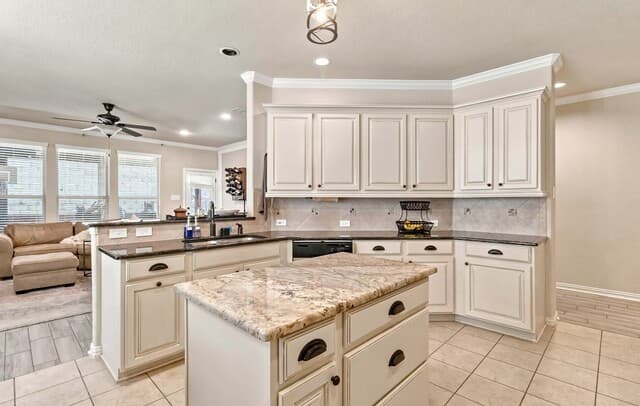 5-bedroom home for sale at 24618 Glass Cyn in San Antonio TX
