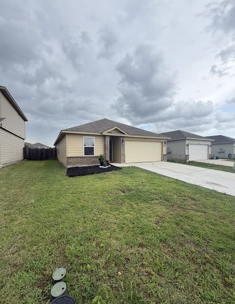 Home for sale at 14616 Stable Spgs in Elmendorf, TX — photo 1