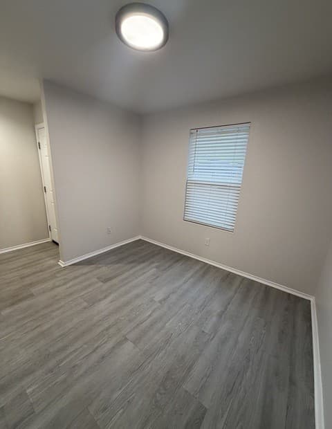 Home for sale at 14616 Stable Spgs in Elmendorf, TX — photo 5