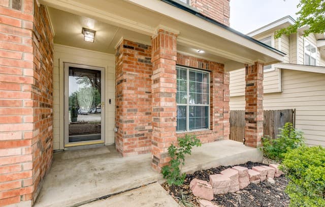 Home for sale at 8034 Shumard Oak in San Antonio, TX — photo 3