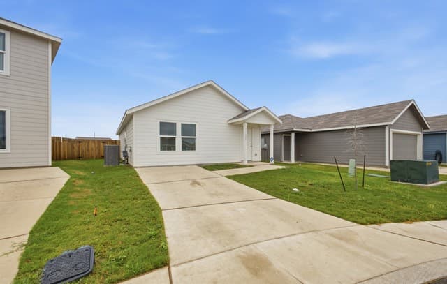 Home for sale at 11507 Field Briar in Converse, TX — photo 3