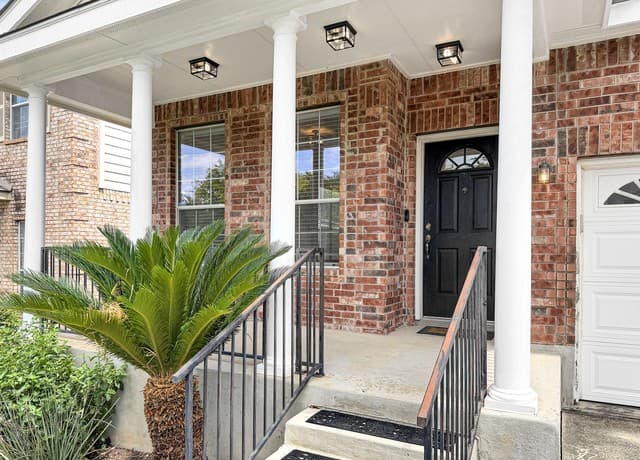 Home for sale at 9015 Burnt Peak in Helotes, TX — photo 1