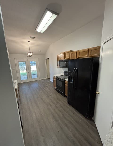3-bedroom rental at 8206 Coppergate in Converse, TX — photo 3