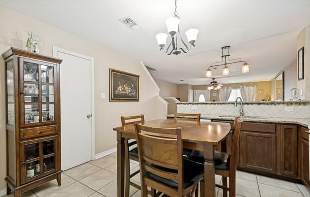 Home for sale at 115 Autumn Pass in San Antonio, TX — photo 5