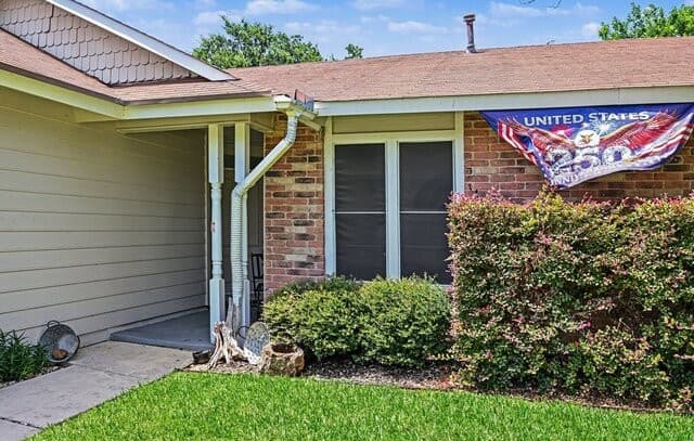 Home for sale at 10042 Windburn Trl in Converse, TX — photo 4