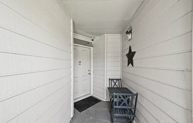 Home for sale at 10042 Windburn Trl in Converse, TX — photo 5
