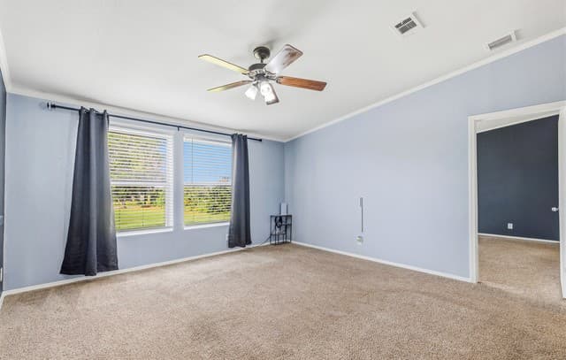 Home for sale at 3876 County Road 427 in Stockdale, TX — photo 5