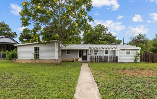 Home for sale at 530 John Adams Dr in San Antonio, TX — photo 2