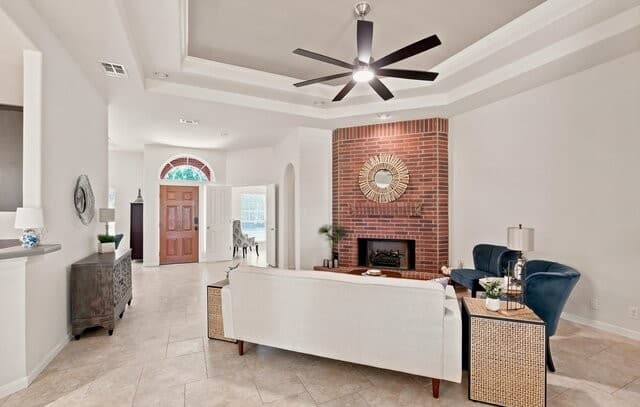 Home for sale at 13970 Tobiano Trl in Helotes, TX — photo 4