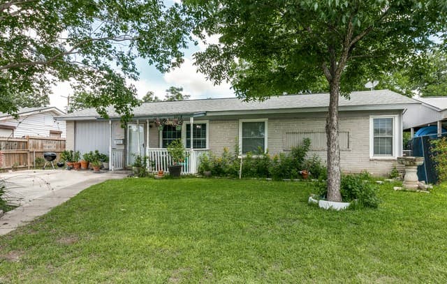 Home for sale at 431 Kopplow in San Antonio, TX — photo 2