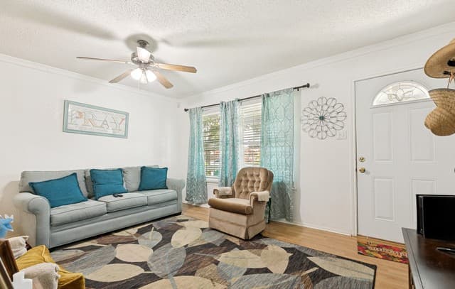 Home for sale at 431 Kopplow in San Antonio, TX — photo 5