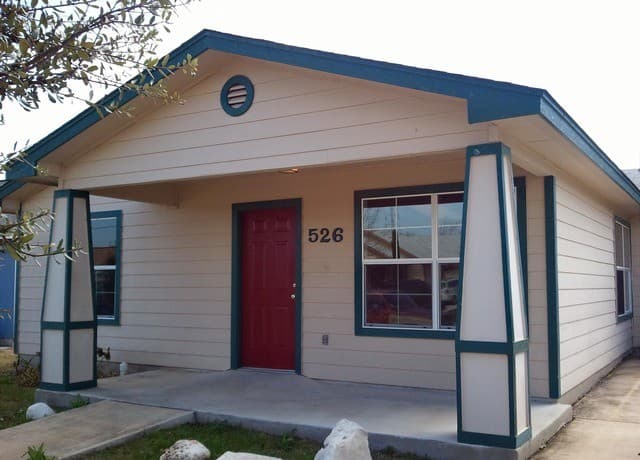 Home for sale at 526 Pharis St in San Antonio, TX — photo 1