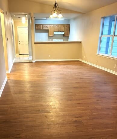 Home for sale at 526 Pharis St in San Antonio, TX — photo 3