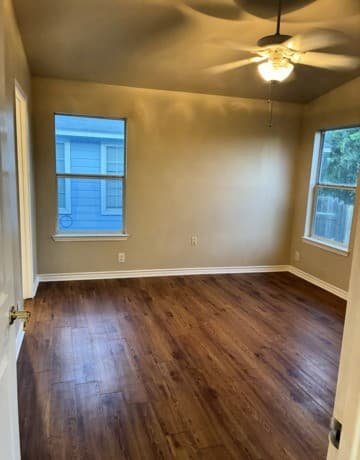 Home for sale at 526 Pharis St in San Antonio, TX — photo 5
