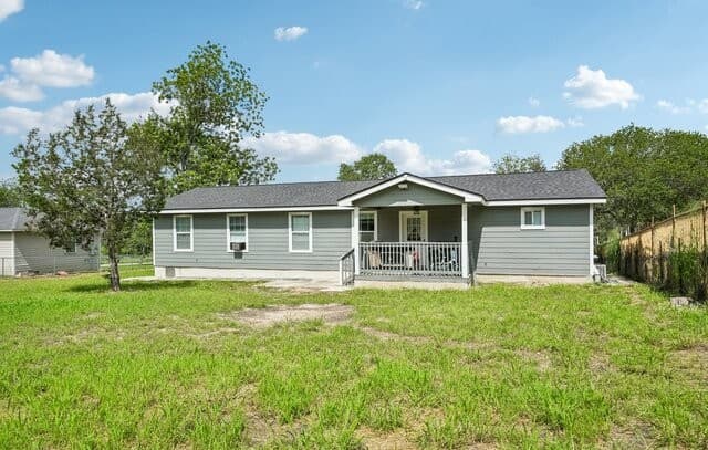3-bedroom home for sale at 974 S Addison in San Antonio TX