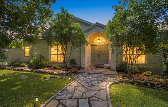 Home for sale at 9846 Cash Mountain Rd in Helotes, TX — photo 1