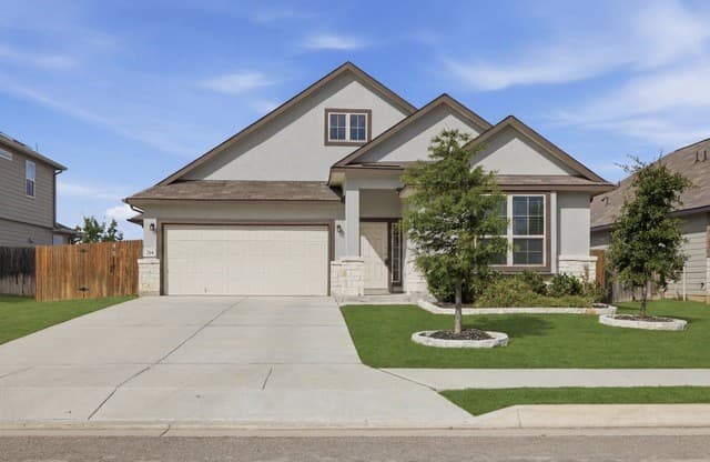 3-bedroom rental at 261 Pudu Trl in Cibolo TX