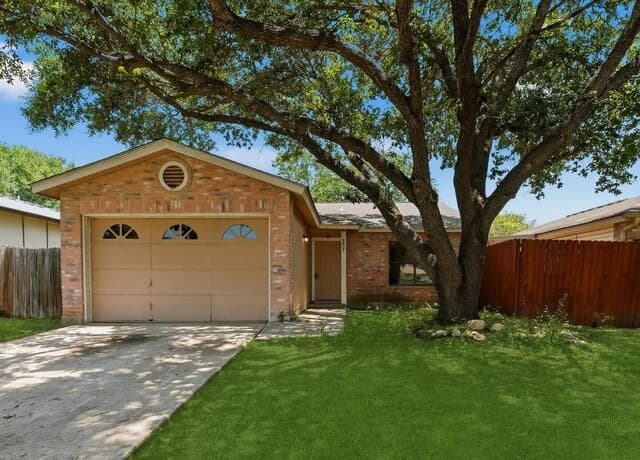 Home for sale at 6807 Celes Meadow Dr in Converse, TX — photo 2