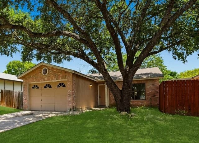 Home for sale at 6807 Celes Meadow Dr in Converse, TX — photo 3