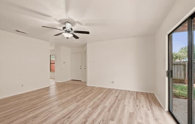Home for sale at 6807 Celes Meadow Dr in Converse, TX — photo 5