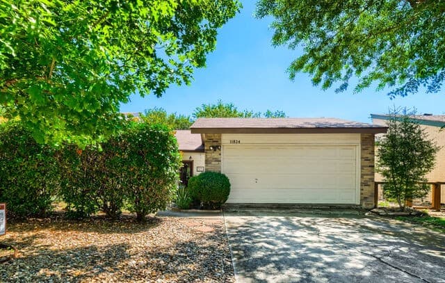 2-bedroom home for sale at 11834 Burning Bend St in San Antonio TX