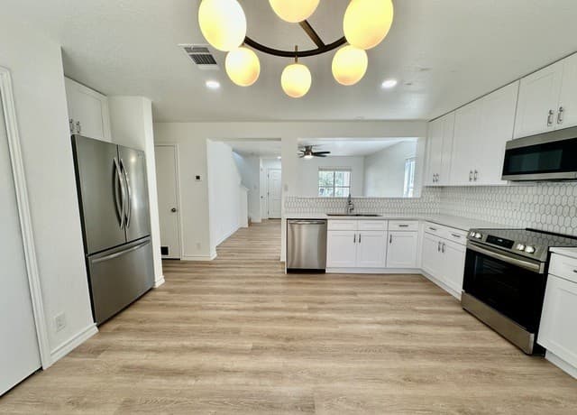 3-bedroom rental at 414 Hampton in Boerne, TX — photo 4