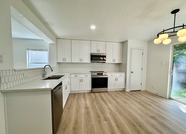 3-bedroom rental at 414 Hampton in Boerne, TX — photo 5