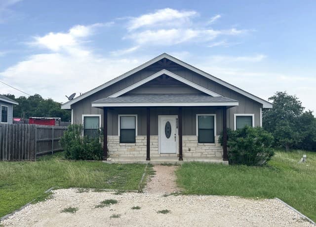 Home for sale at 1491 Live Oak Dr in Spring Branch, TX — photo 2
