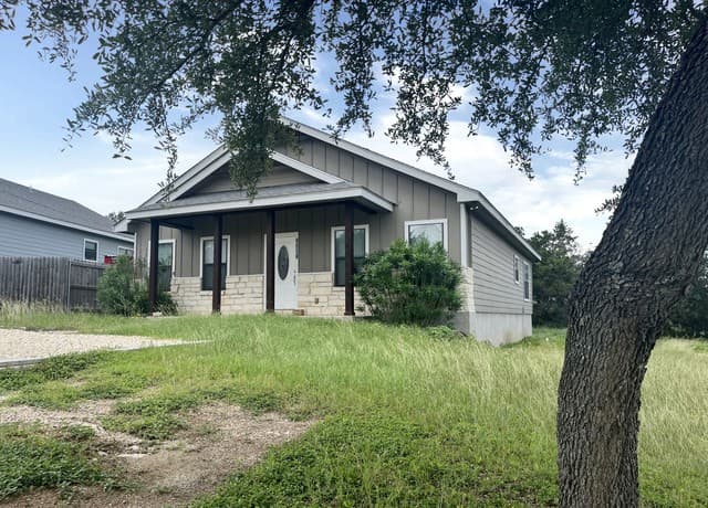 Home for sale at 1491 Live Oak Dr in Spring Branch, TX — photo 4