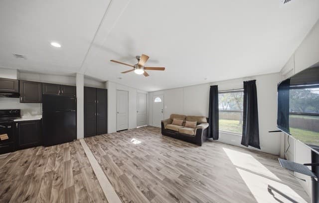 Home for sale at 23307 Hickory Shadow in Elmendorf, TX — photo 4