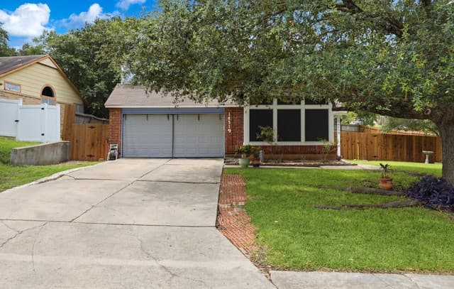 Home for sale at 14519 Horizon Vw in San Antonio, TX — photo 1
