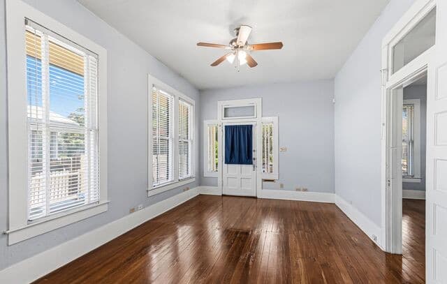 3-bedroom rental at 631 Cedar St in San Antonio, TX — photo 5