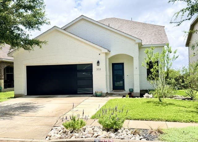 Home for sale at 333 Soapstone in Cibolo, TX — photo 1