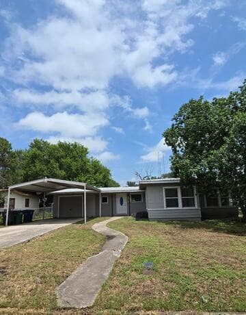 Home for sale at 647 Kashmuir Pl in San Antonio, TX — photo 1