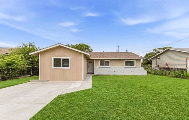 Home for sale at 259 E Baetz Blvd in San Antonio, TX — photo 1