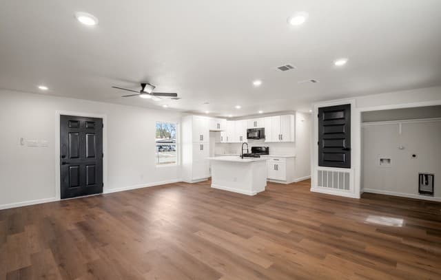 Home for sale at 130 Kontiki in San Antonio, TX — photo 3