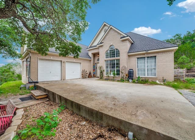 Home for sale at 2502 Park Road 37 in Helotes, TX — photo 1