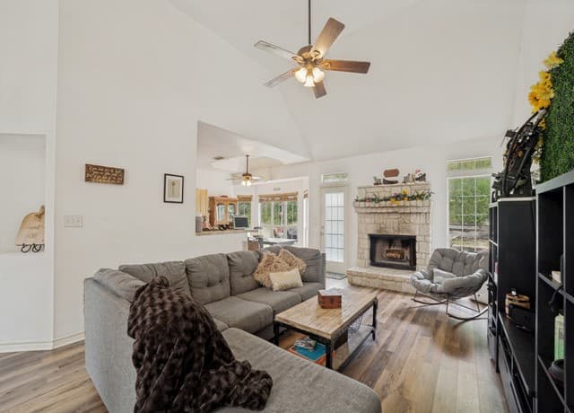 Home for sale at 2502 Park Road 37 in Helotes, TX — photo 2