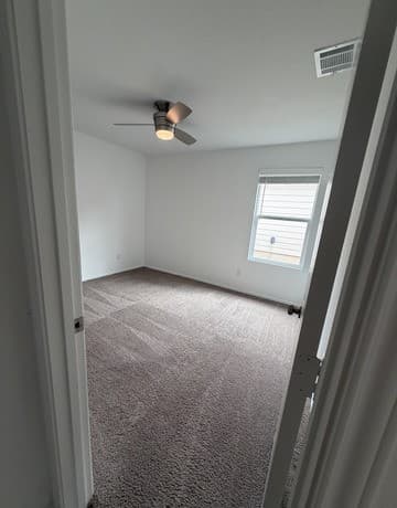 3-bedroom rental at 329 Kolton Plz in Marion, TX — photo 5