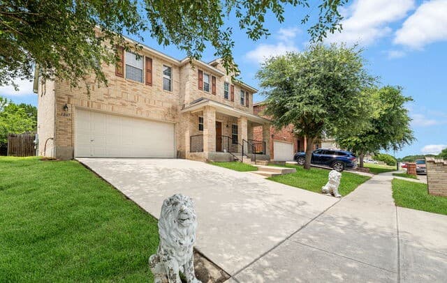 Home for sale at 7207 Avery in Live Oak, TX — photo 2