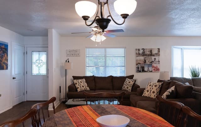 3-bedroom rental at 8402 Cimarron Dr. in San Antonio, TX — photo 4